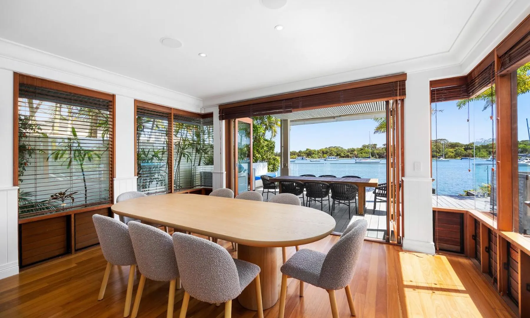Riverside Elegance On Noosa Parade Feriehus Noosa Heads