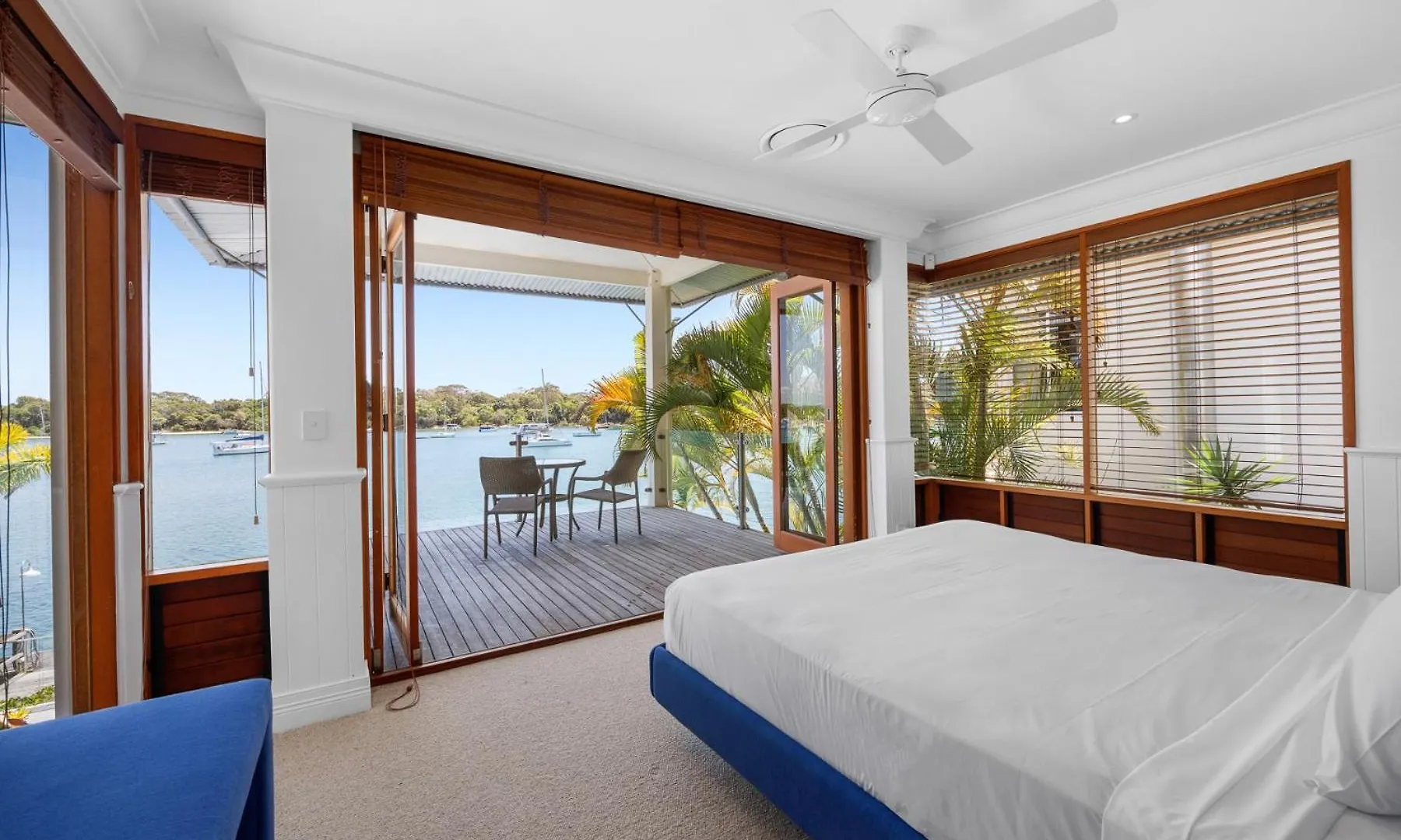Riverside Elegance On Noosa Parade 0*, Noosa Heads